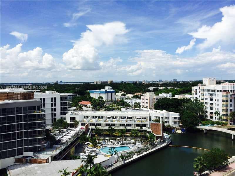 A11937869 — Miami Beach — 10
