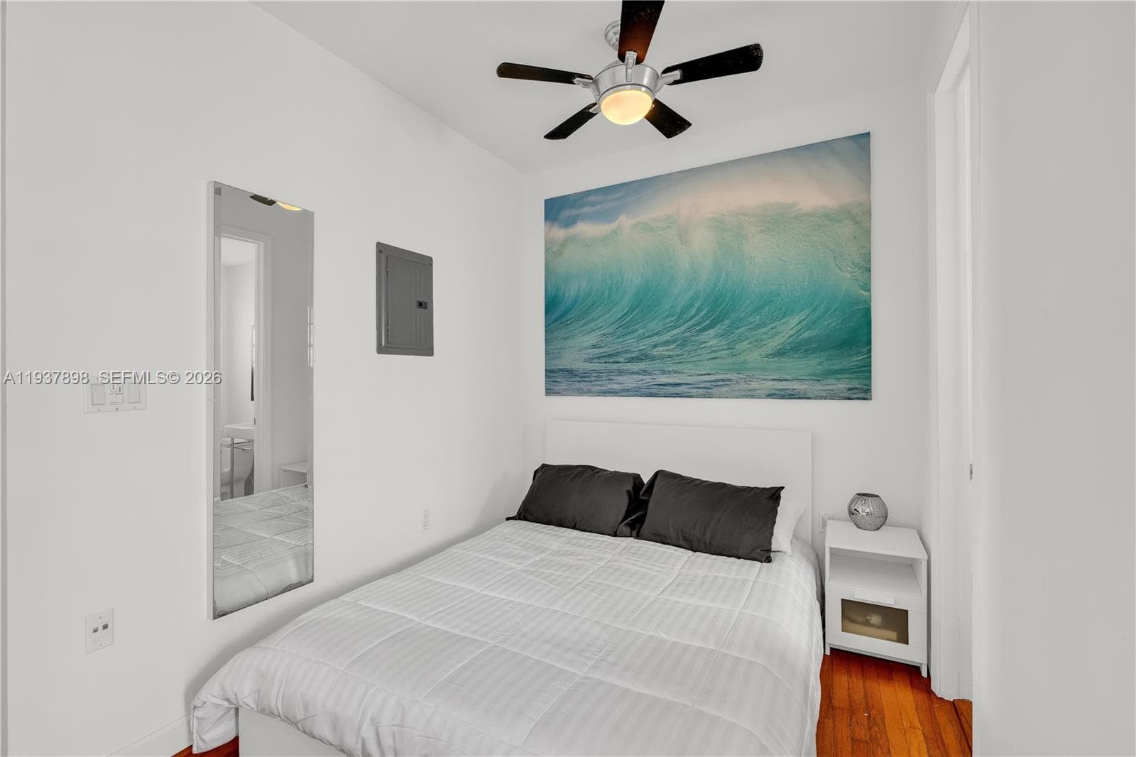 A11937898 — Miami Beach — 6