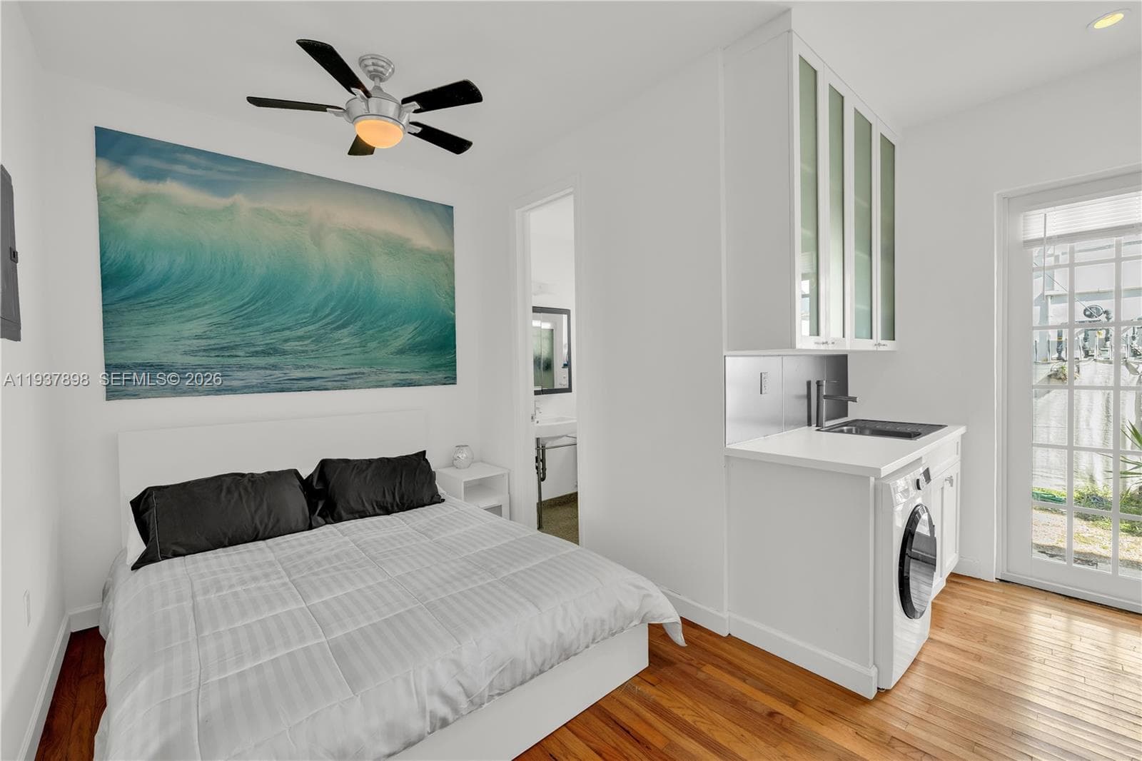 A11937898 — Miami Beach — 5