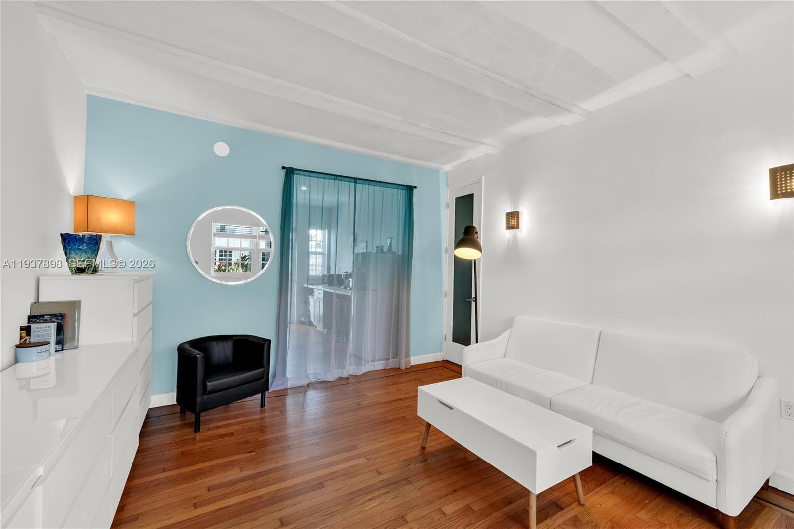 A11937898 — Miami Beach — 4
