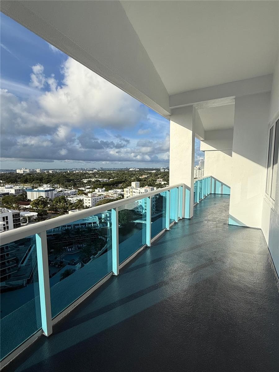 A11938093 — Miami Beach — 31