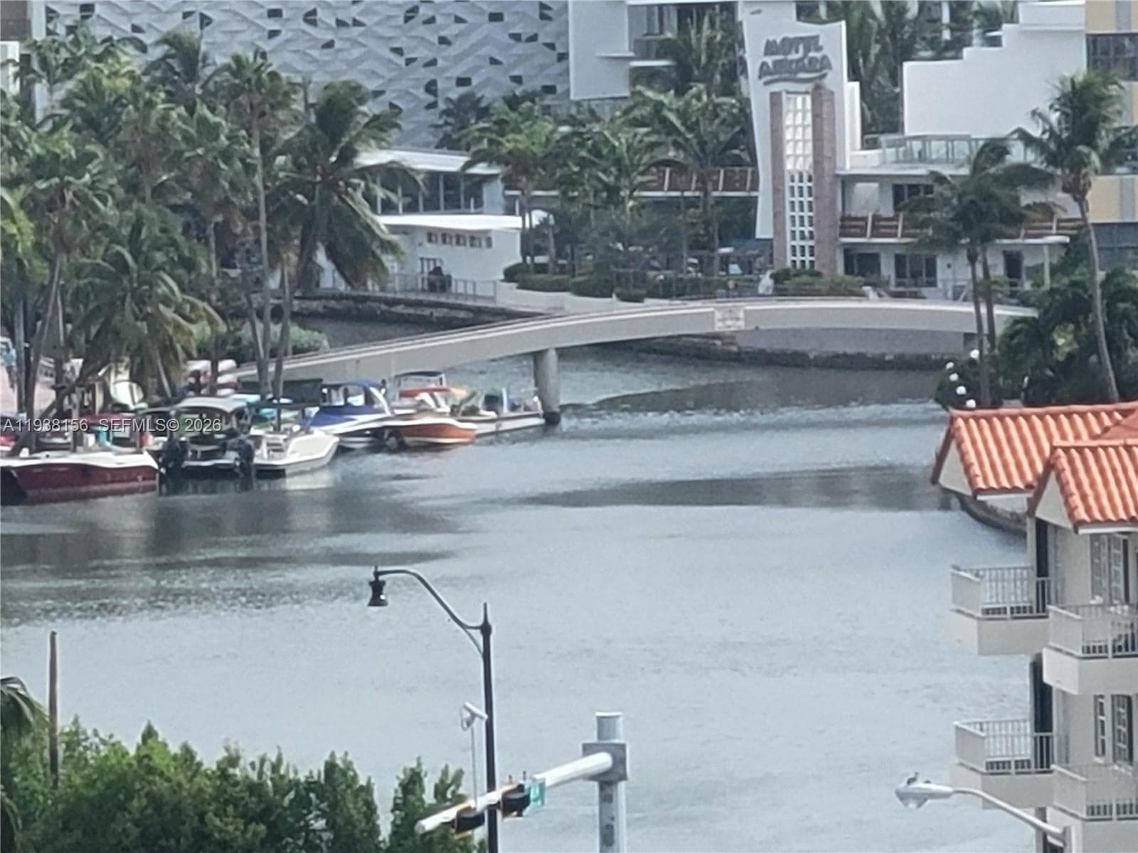 A11938156 — Miami Beach