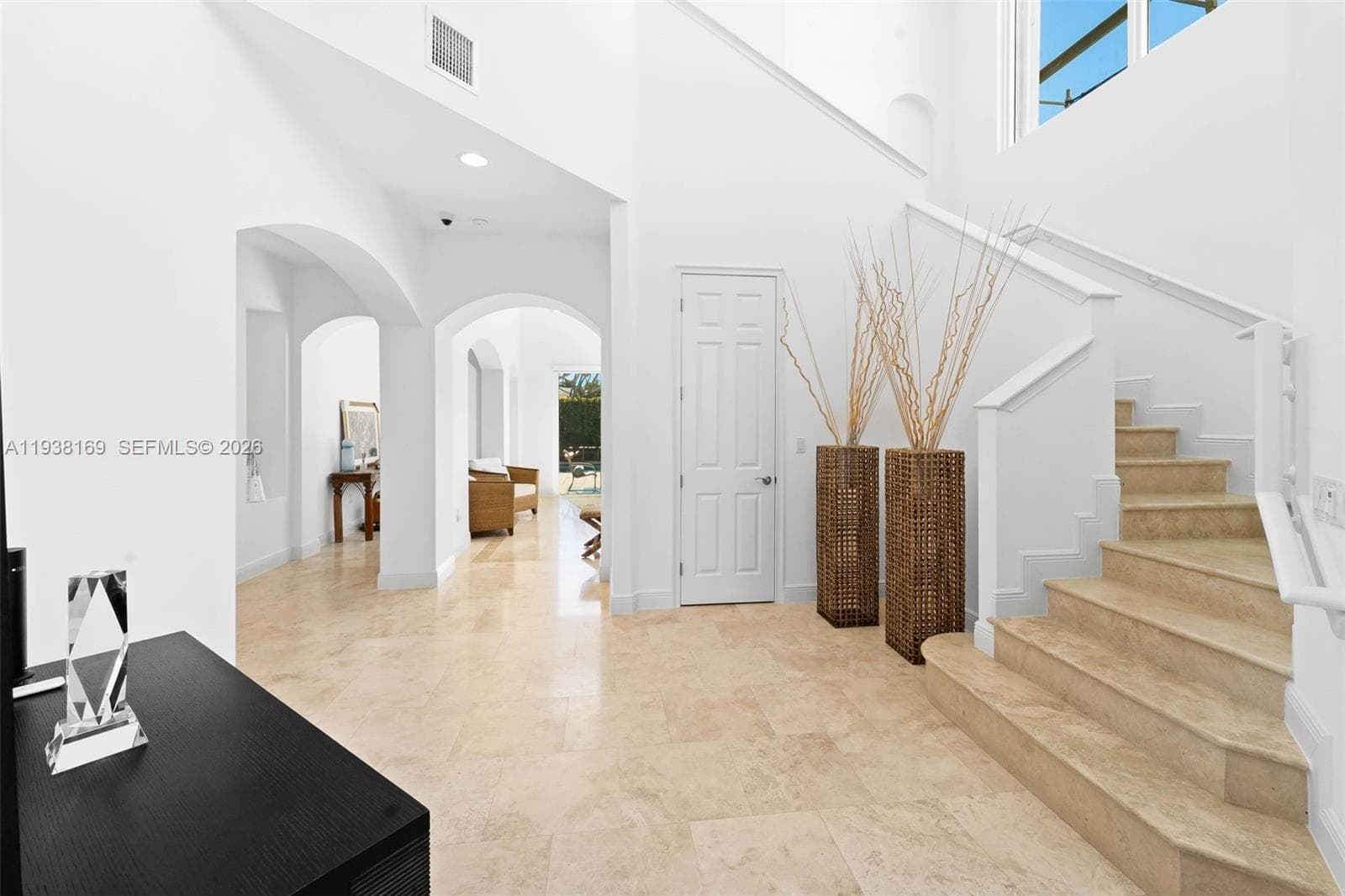 A11938169 — Miami Beach — 6