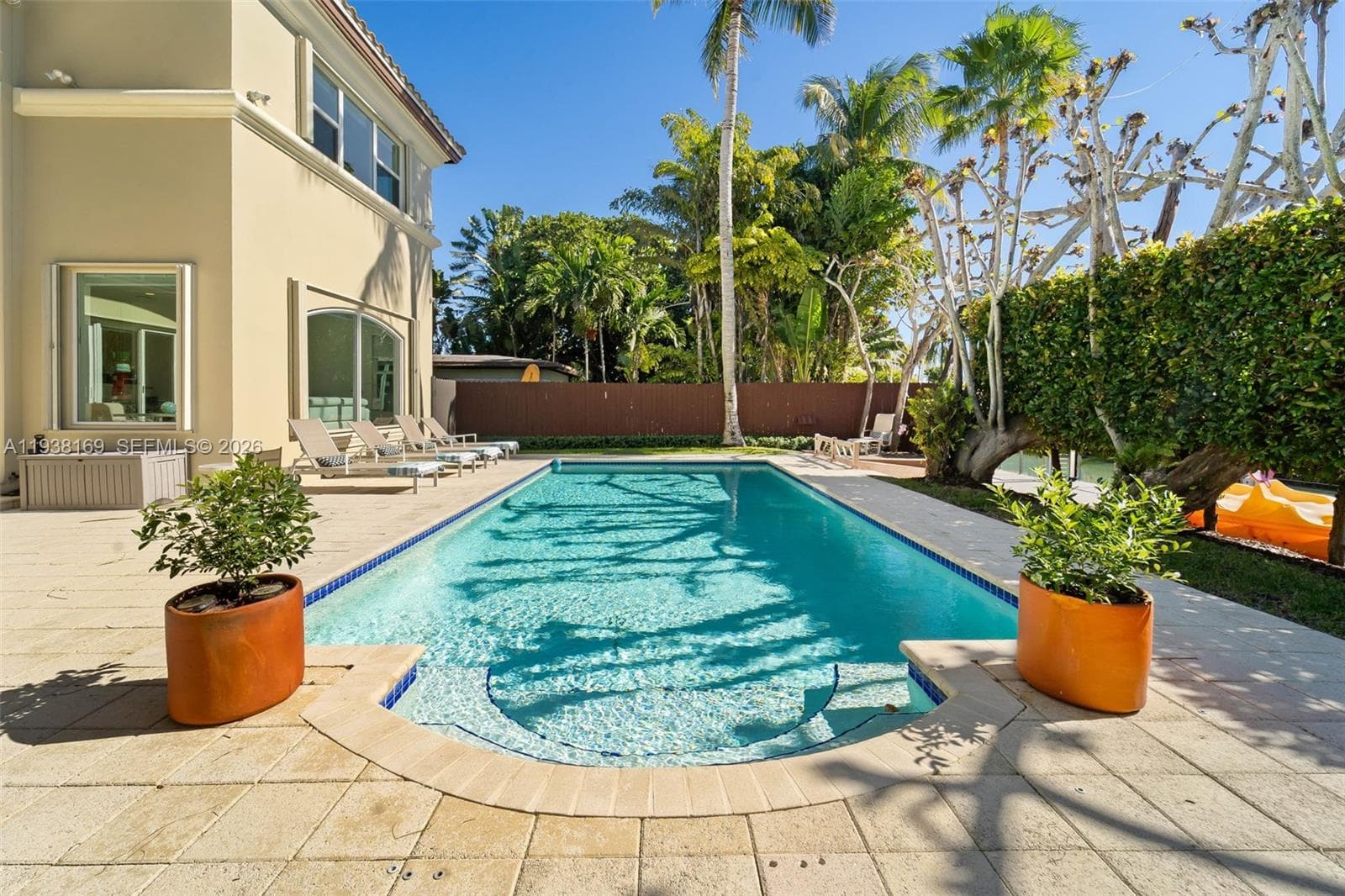A11938169 — Miami Beach — 29