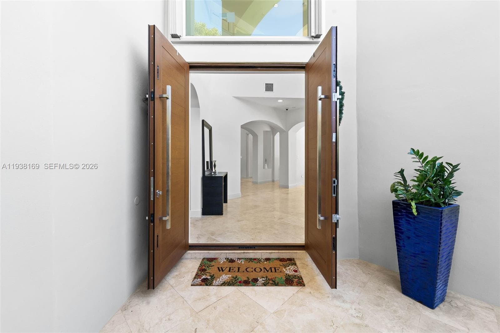 A11938169 — Miami Beach — 4