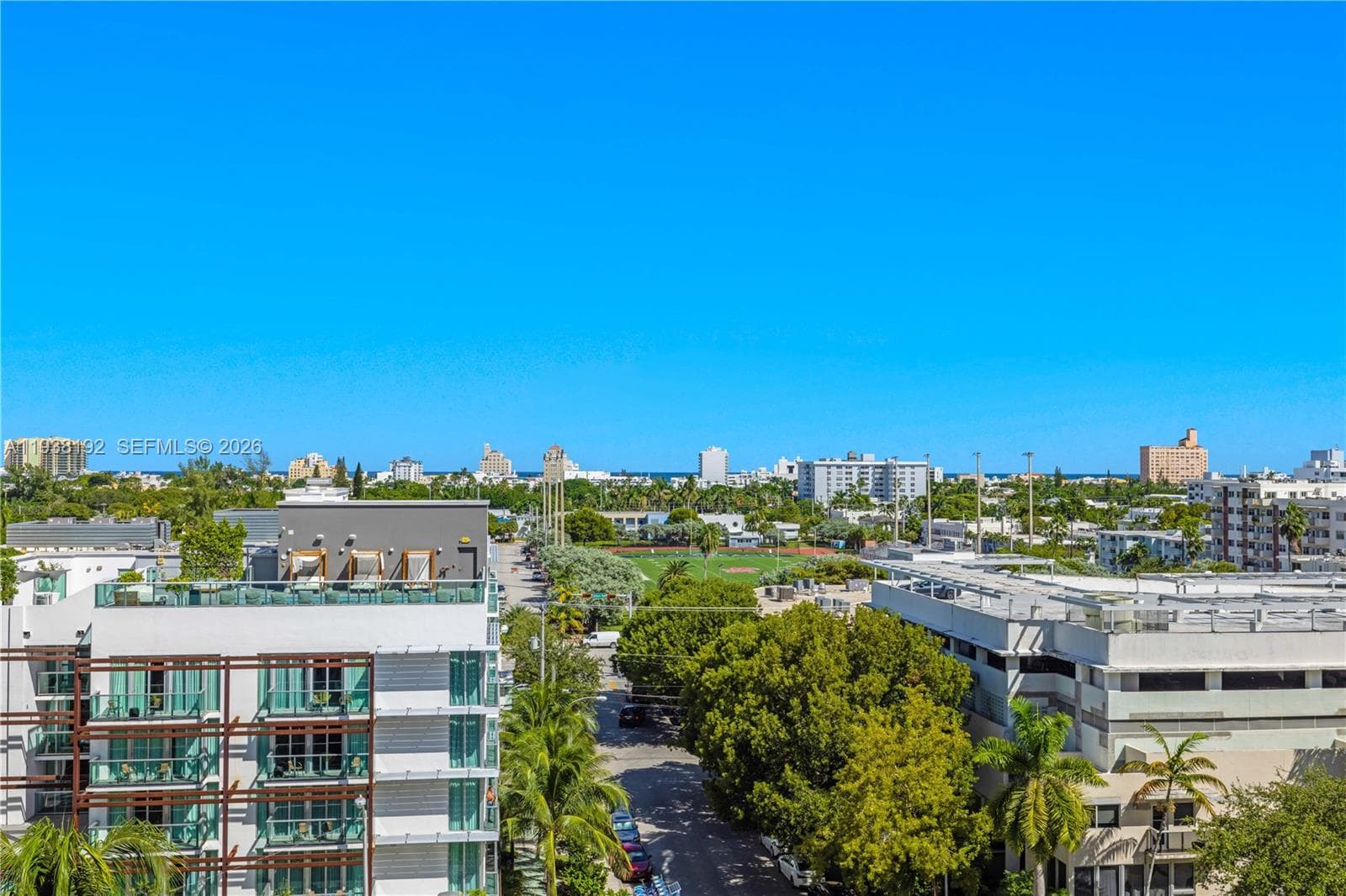 A11938192 — Miami Beach — 8