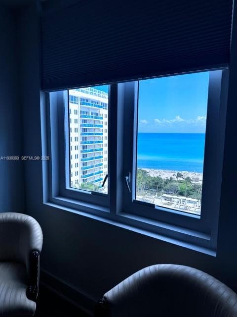 A11938380 — Miami Beach — 16