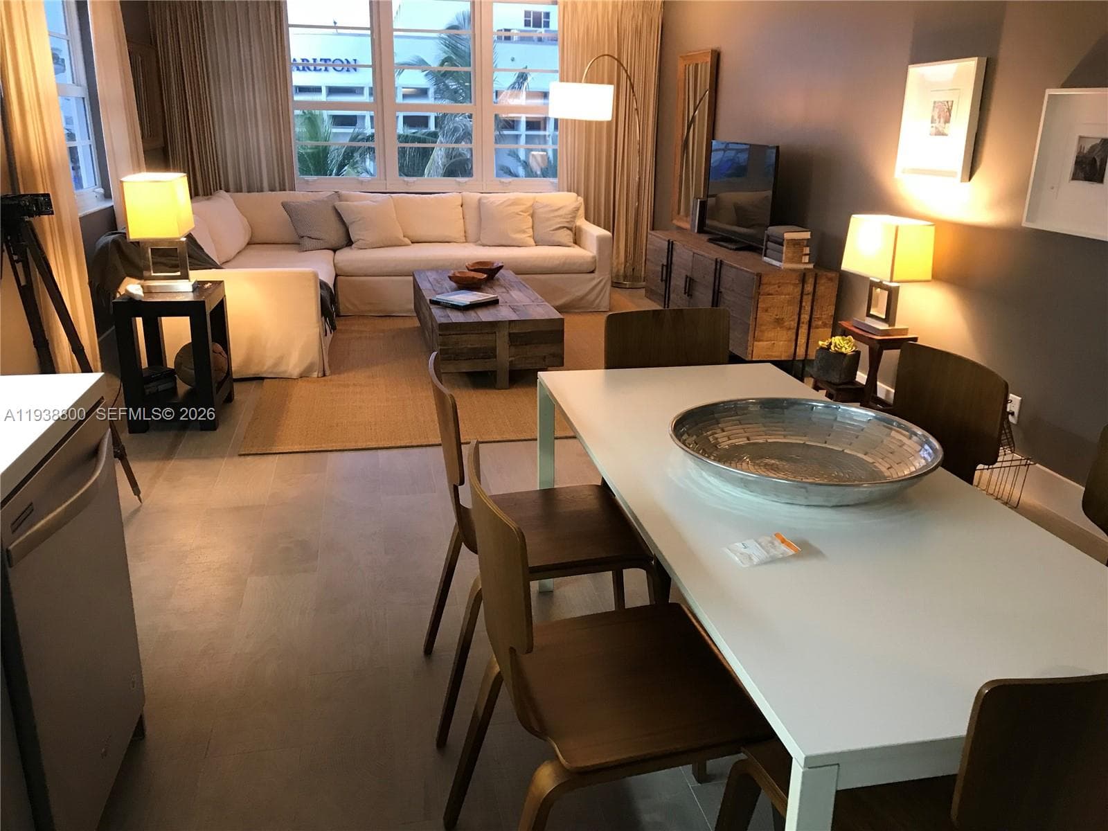 A11938800 — Miami Beach — 3