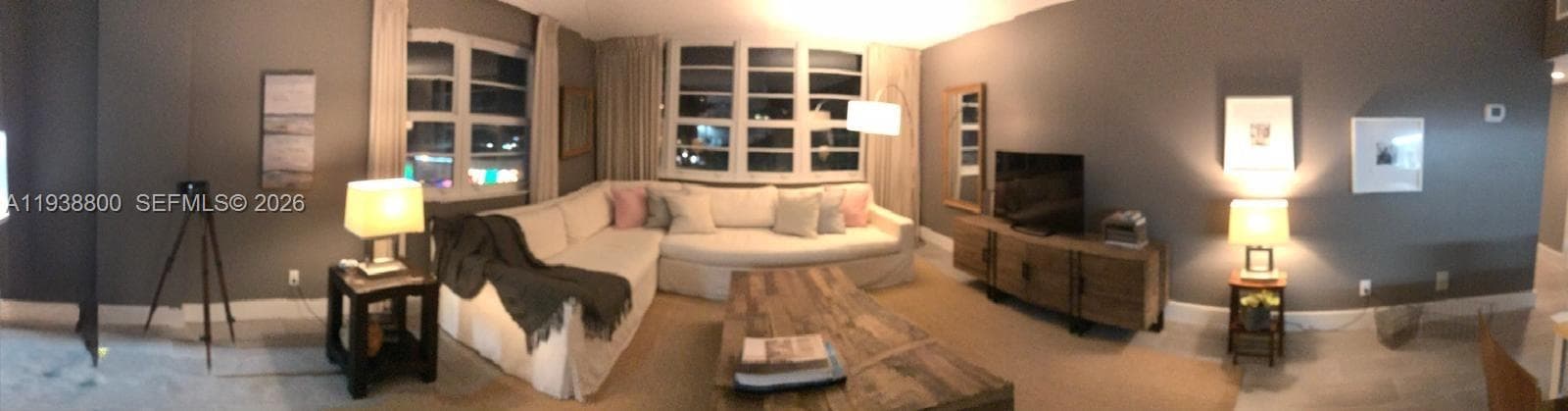 A11938800 — Miami Beach