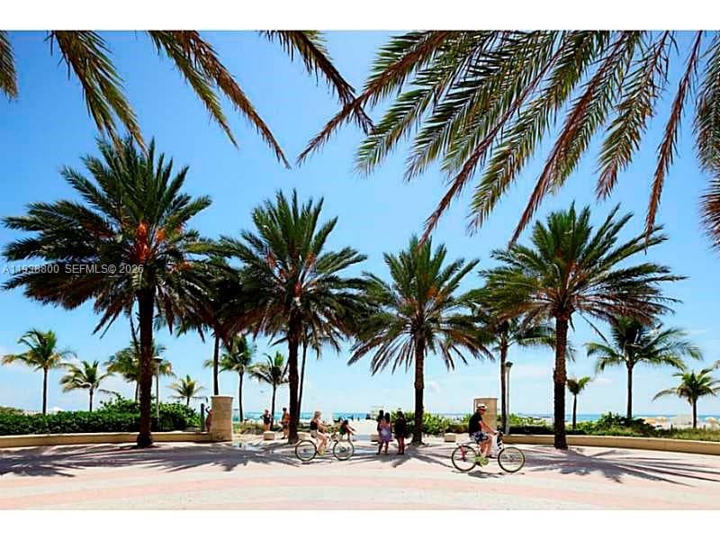 A11938800 — Miami Beach — 44