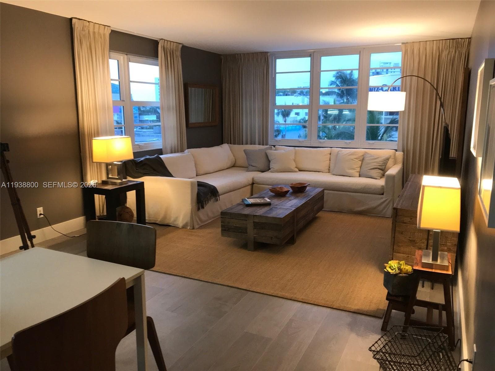 A11938800 — Miami Beach — 4