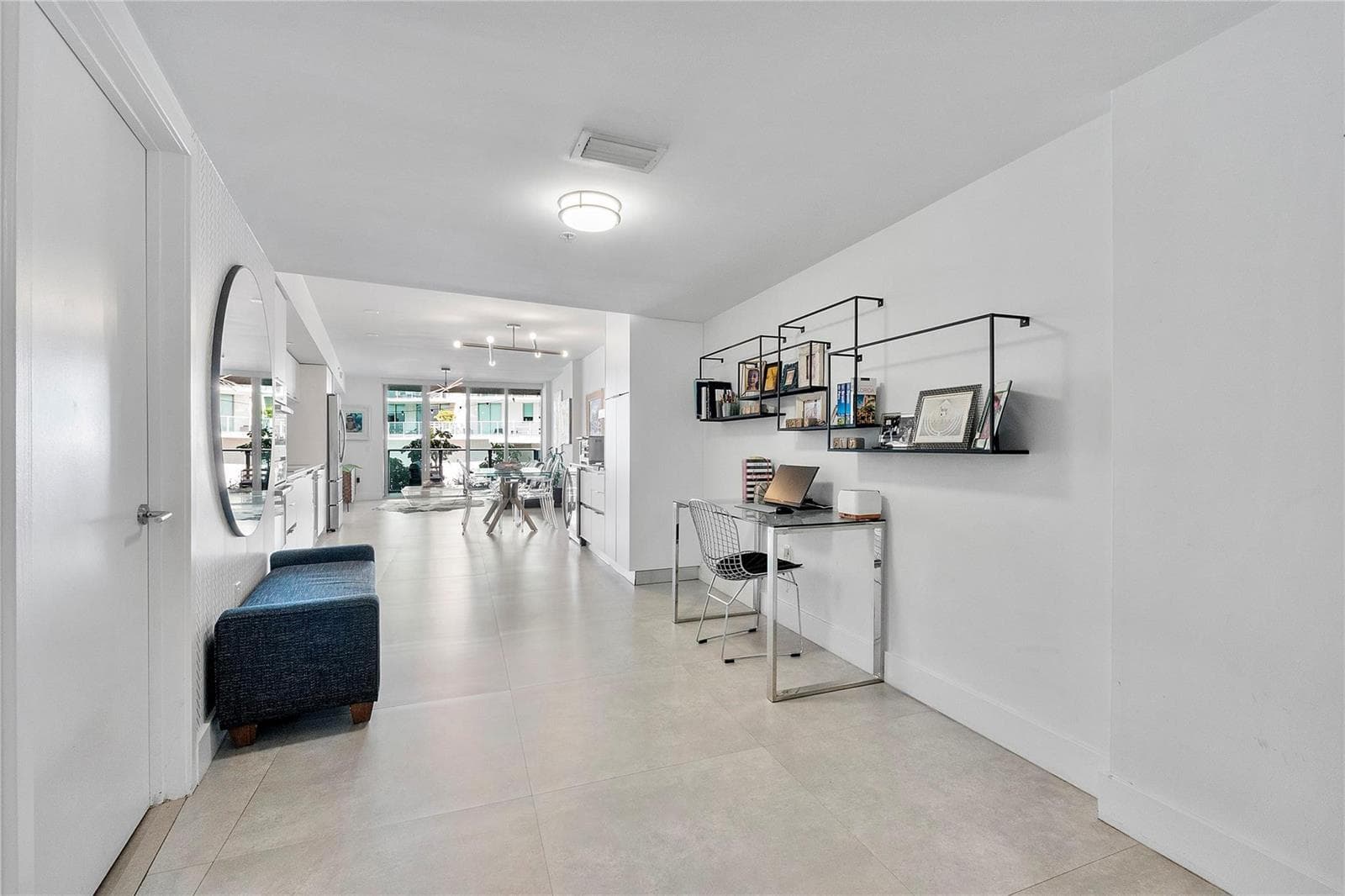 F10543445 — Miami Beach — 26