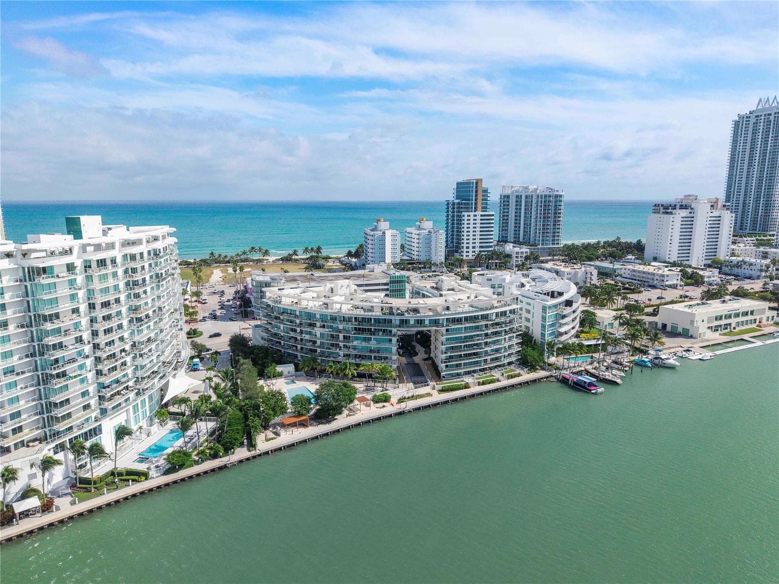 F10543445 — Miami Beach — 63