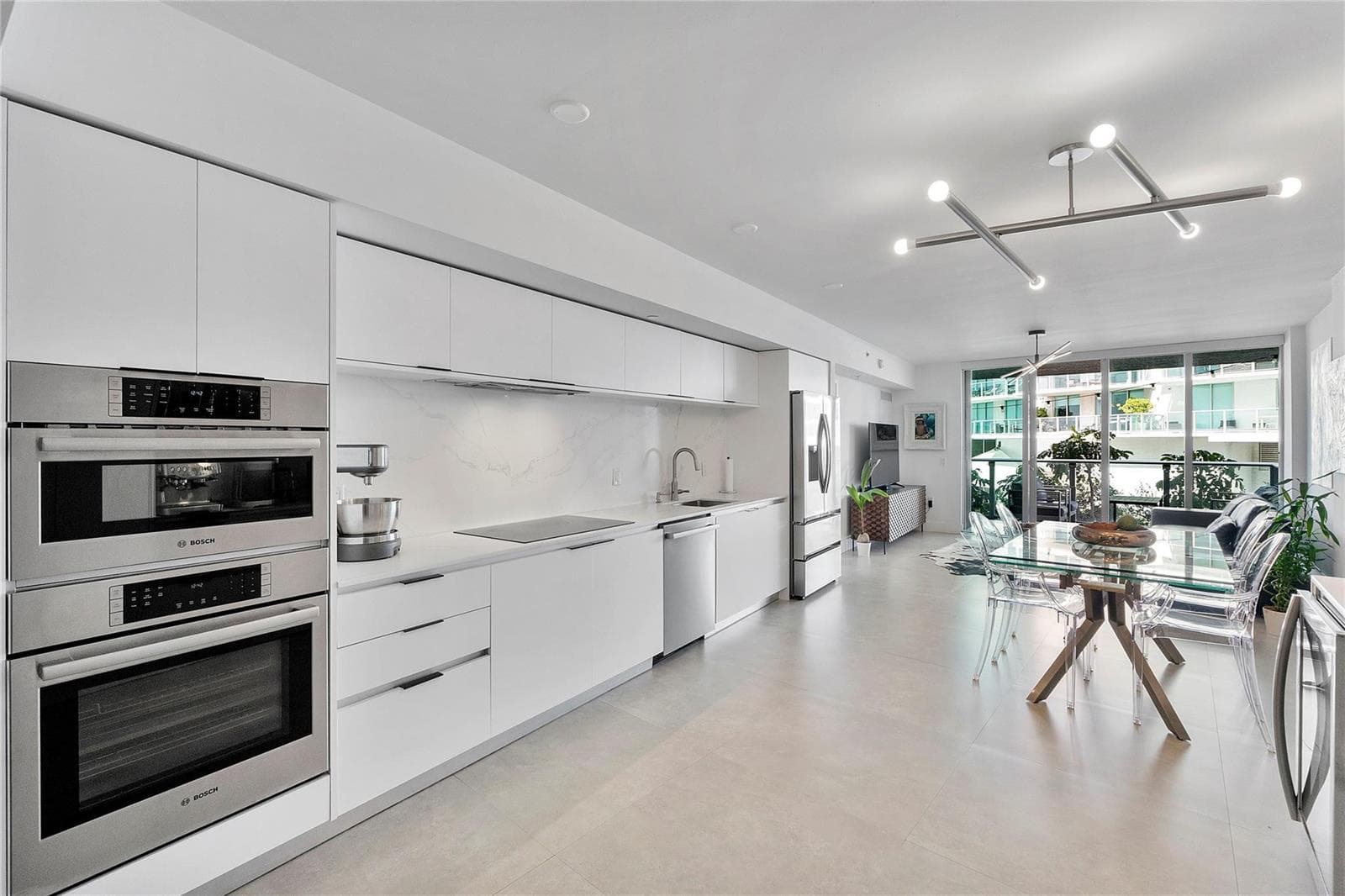 F10543445 — Miami Beach — 5