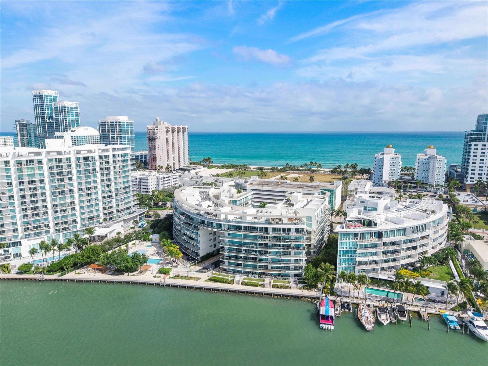 F10543445 — Miami Beach — 61
