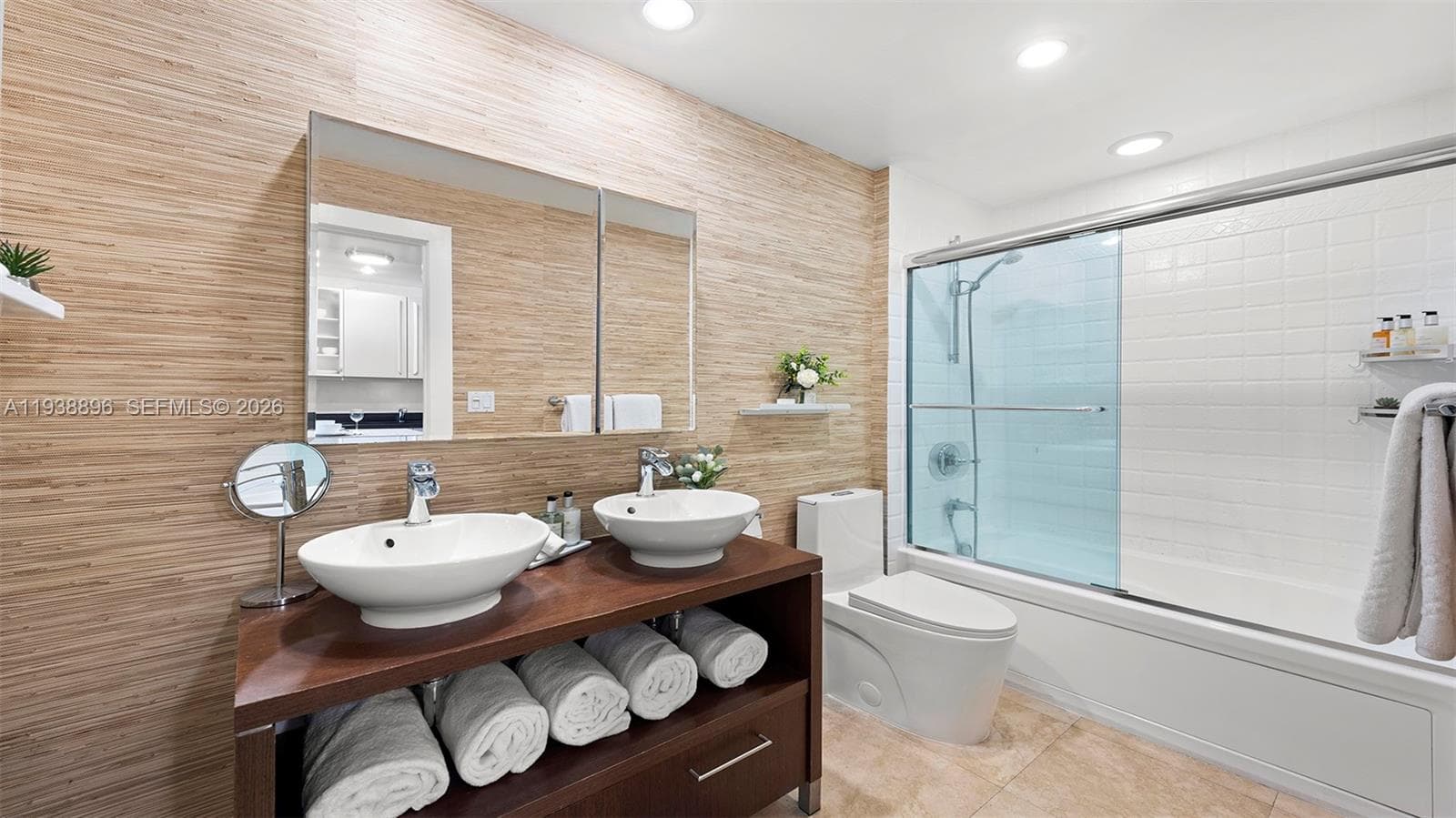 A11938896 — Miami Beach — 10