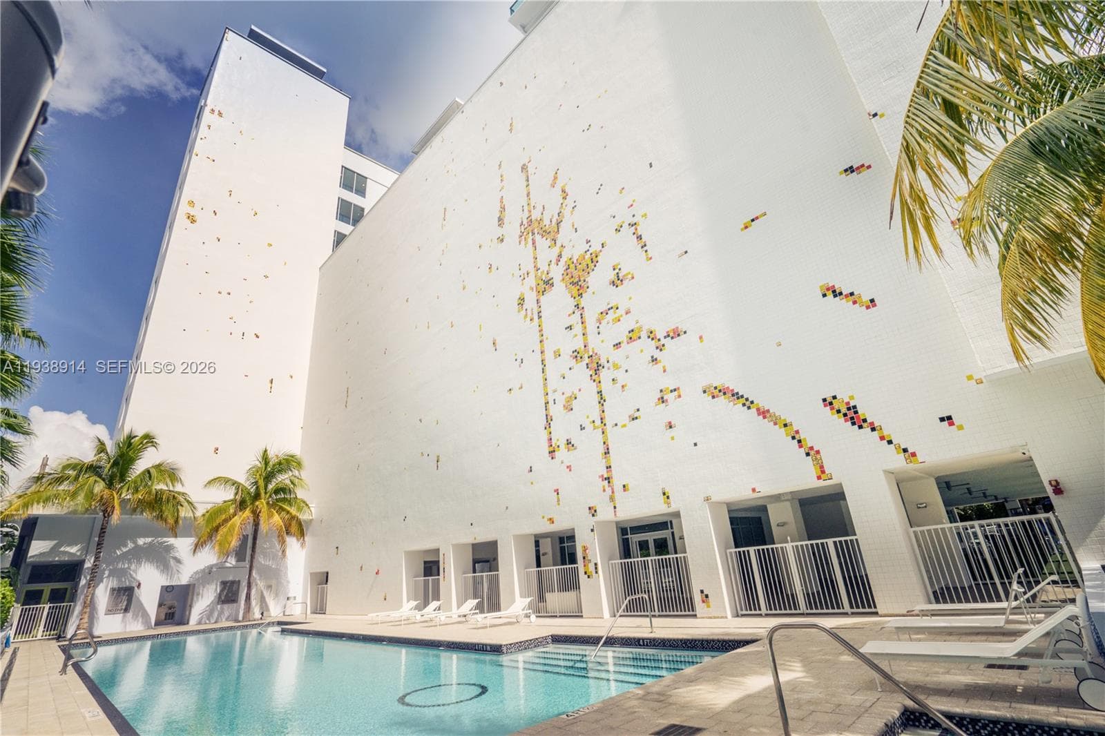 A11938914 — Miami Beach — 29
