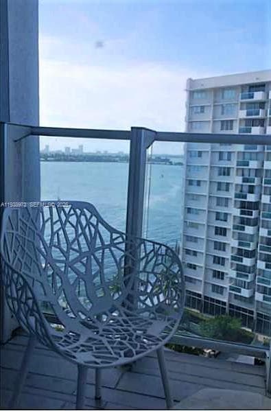 A11938973 — Miami Beach — 2