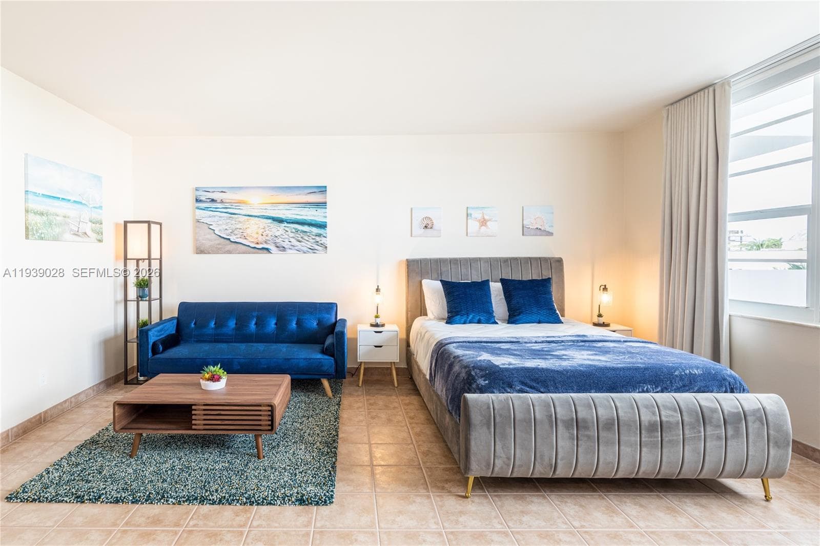 A11939028 — Miami Beach — 2
