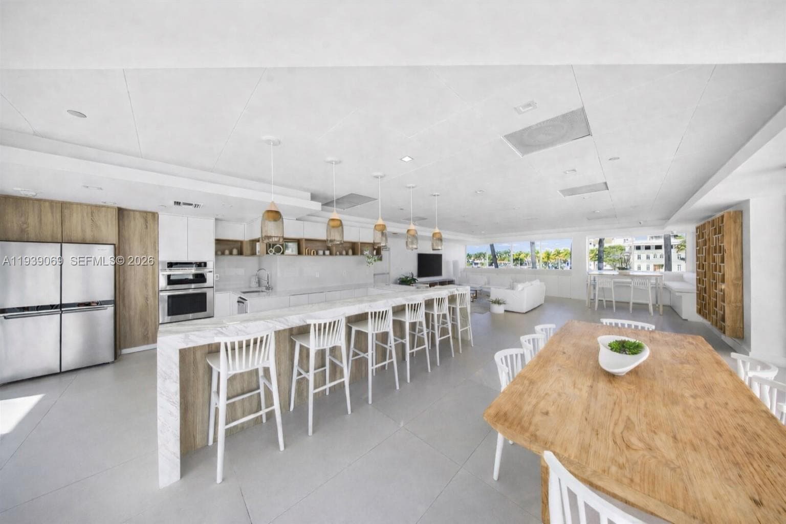 A11939069 — Miami Beach — 37
