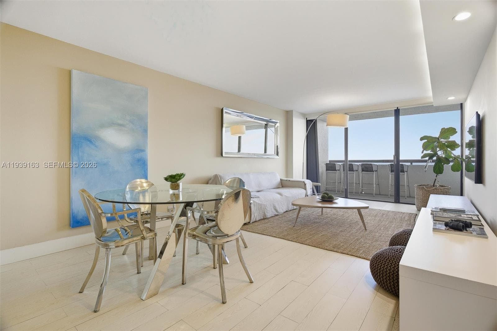 A11939163 — Miami Beach — 3