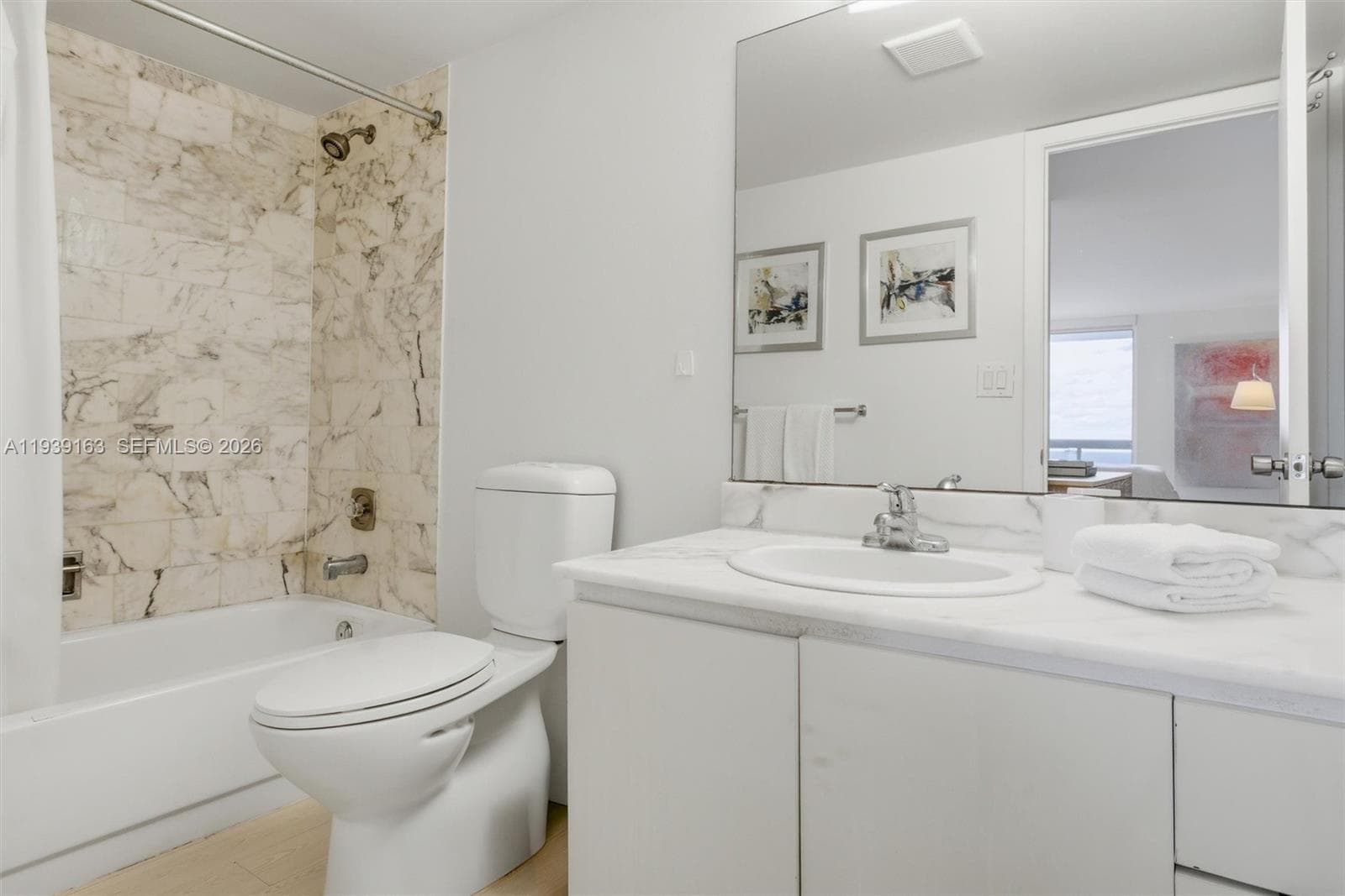A11939163 — Miami Beach — 9