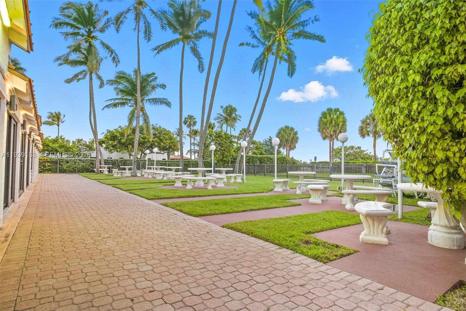 A11939163 — Miami Beach — 14