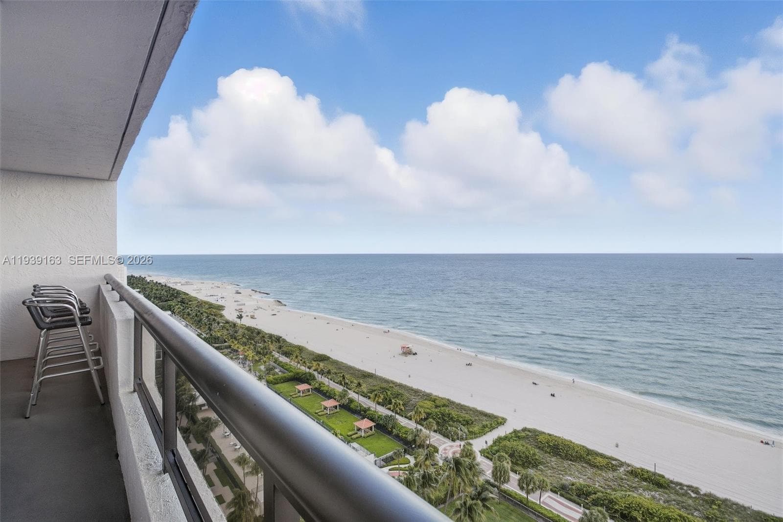 A11939163 — Miami Beach — 11