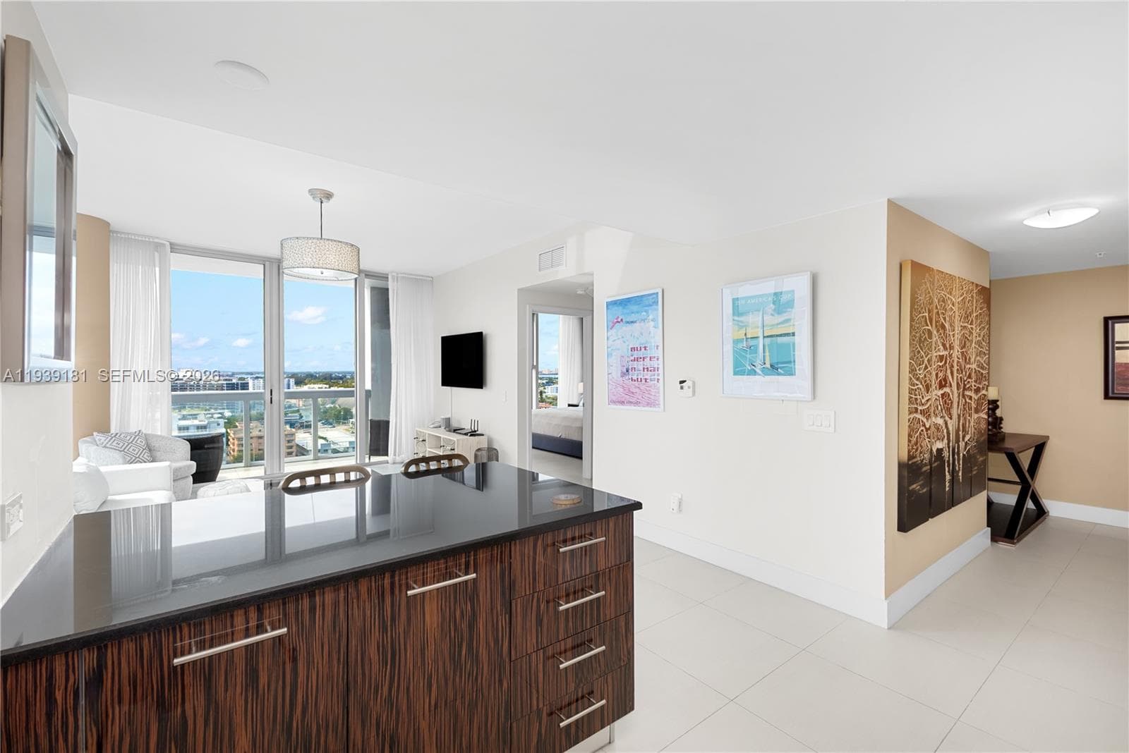 A11939181 — Miami Beach — 10