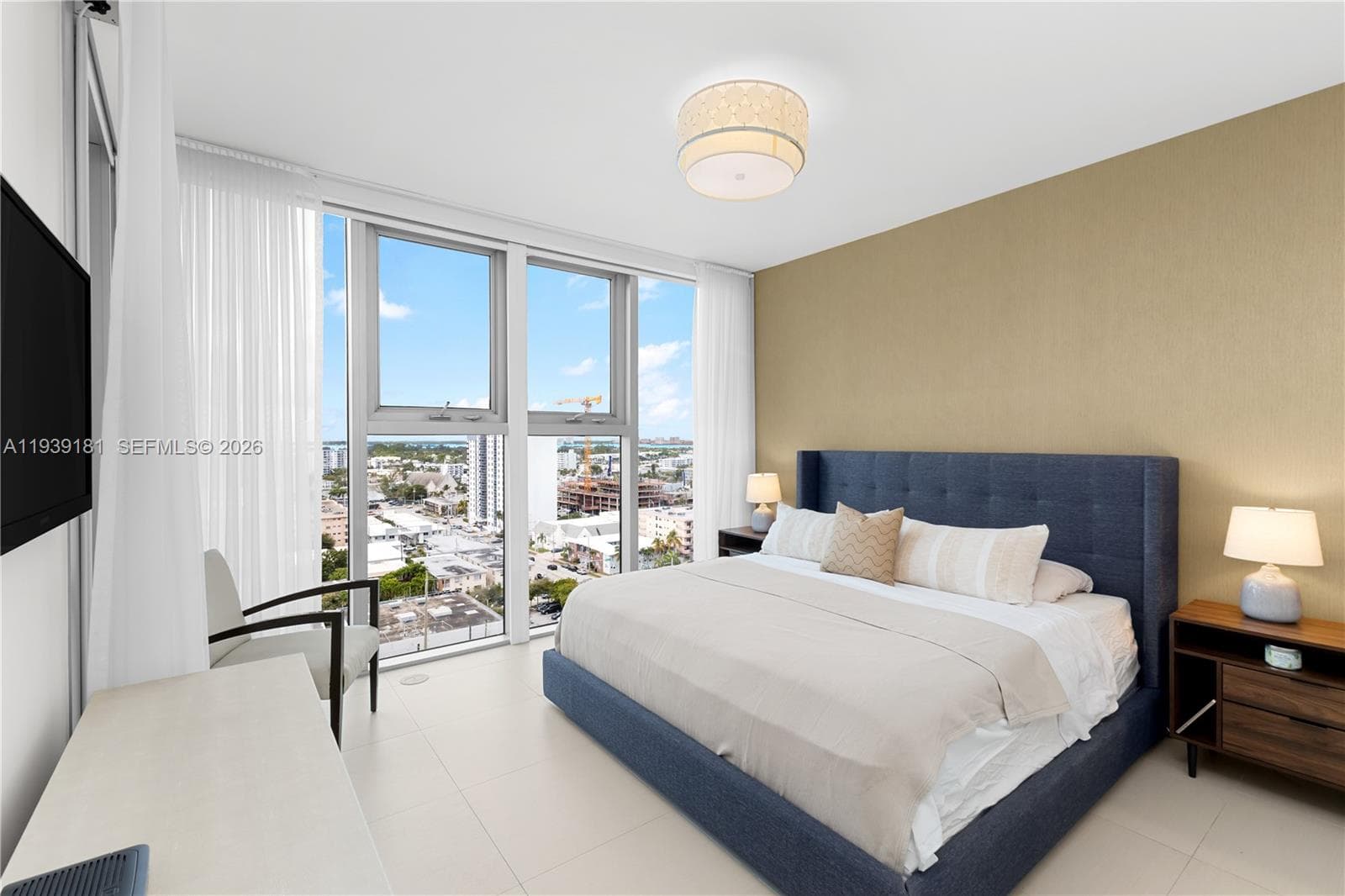 A11939181 — Miami Beach — 15