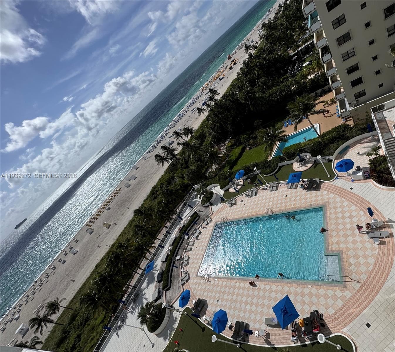 A11939272 — Miami Beach — 28