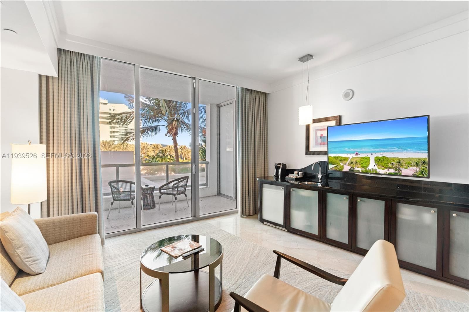 A11939526 — Miami Beach — 2