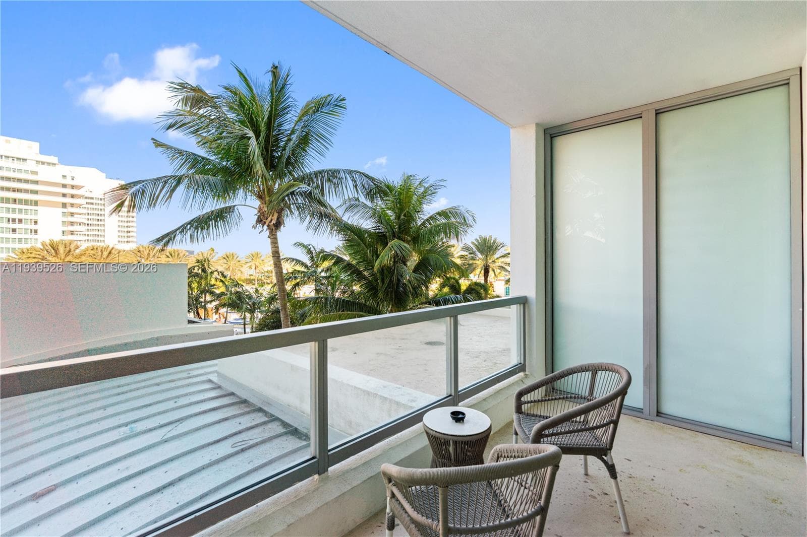 A11939526 — Miami Beach — 3
