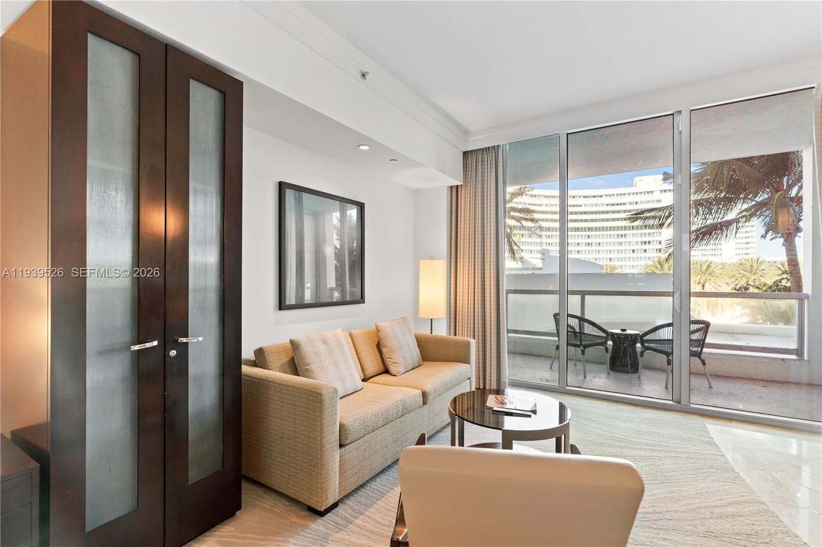 A11939526 — Miami Beach — 4