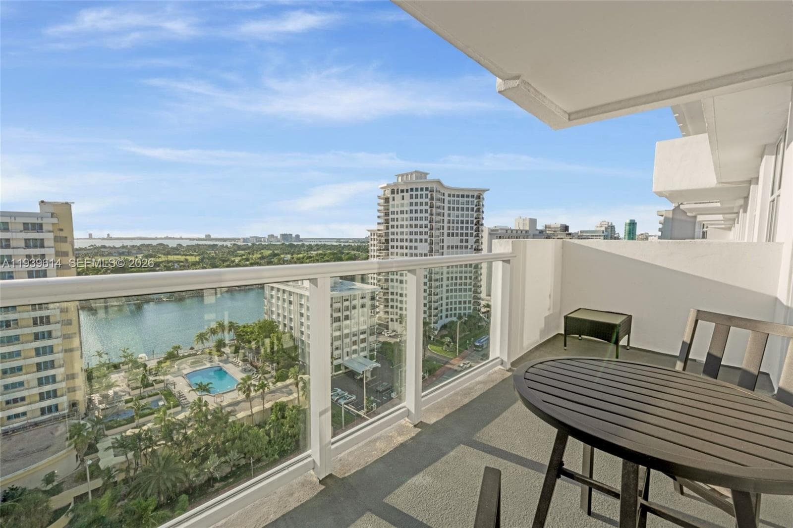 A11939614 — Miami Beach — 17