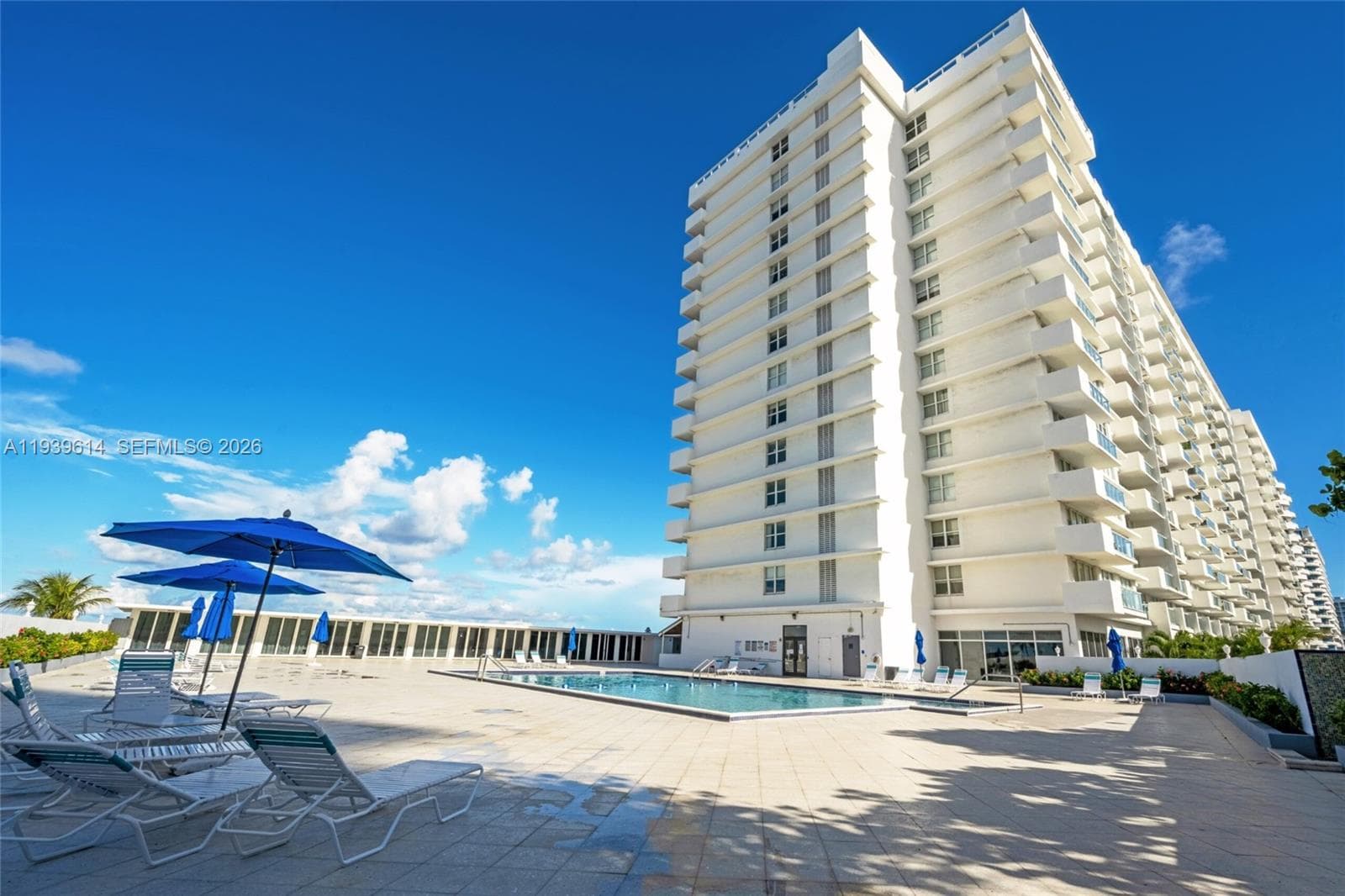 A11939614 — Miami Beach — 26