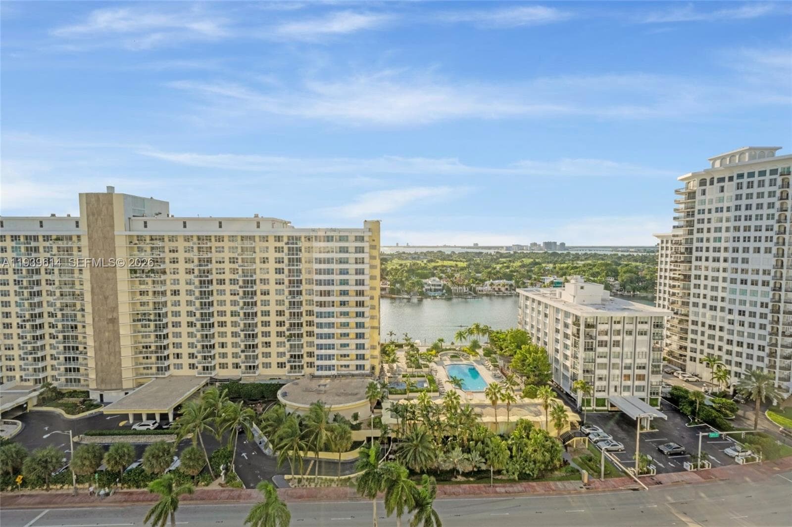 A11939614 — Miami Beach — 29