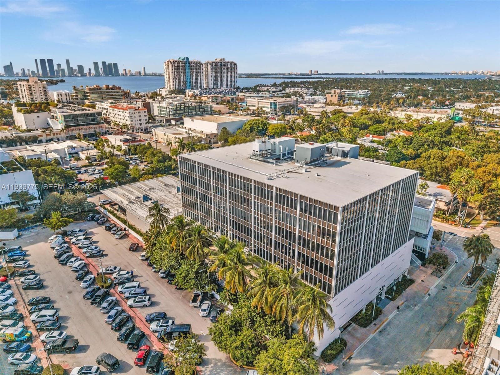 A11939775 — Miami Beach