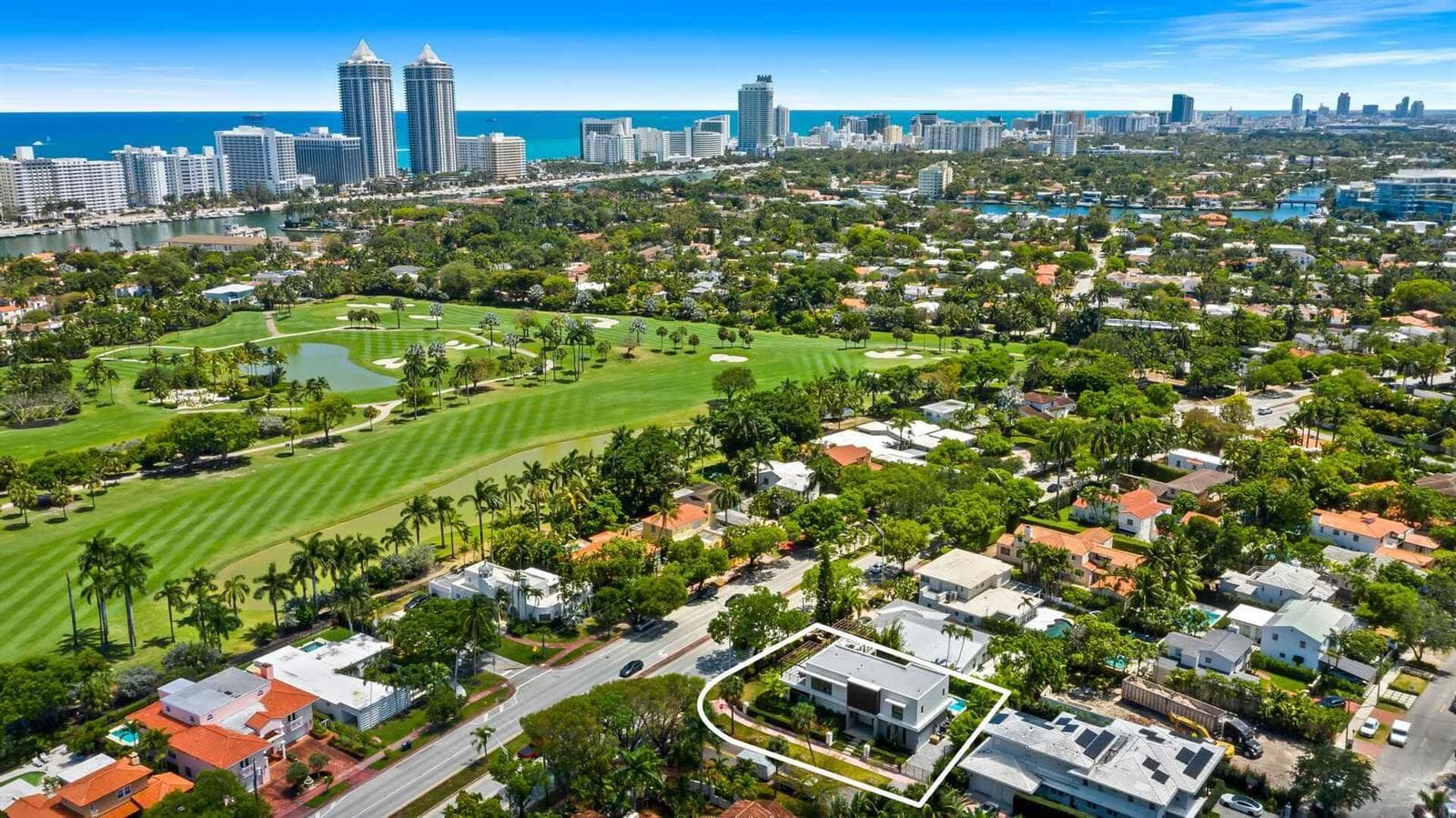 R11151894 — Miami Beach — 32