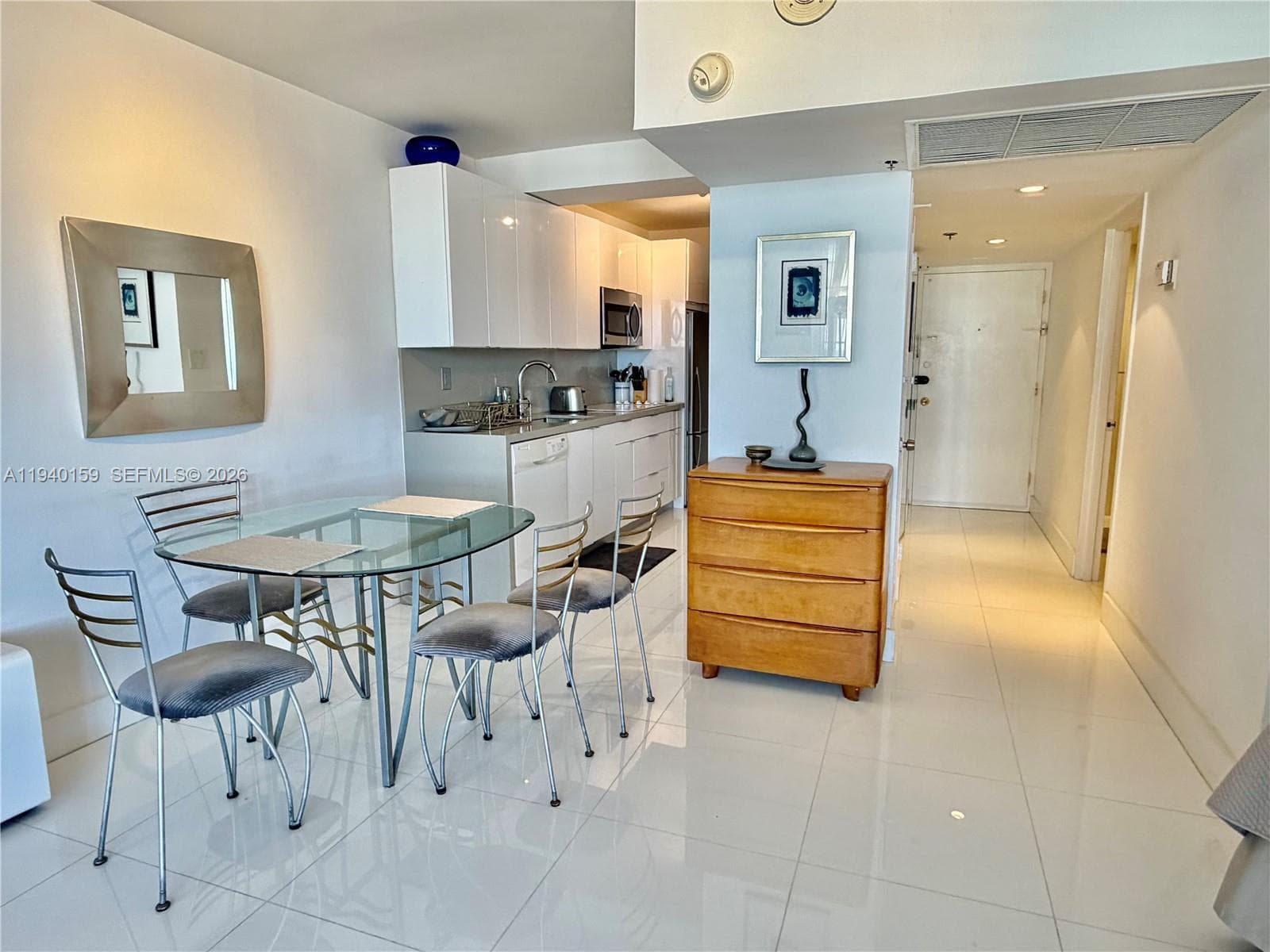 A11940159 — Miami Beach — 10
