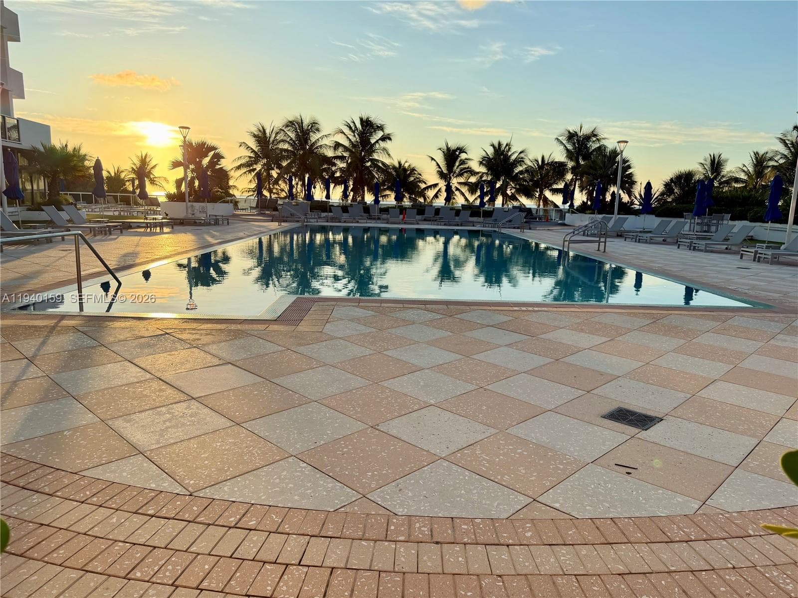 A11940159 — Miami Beach — 29