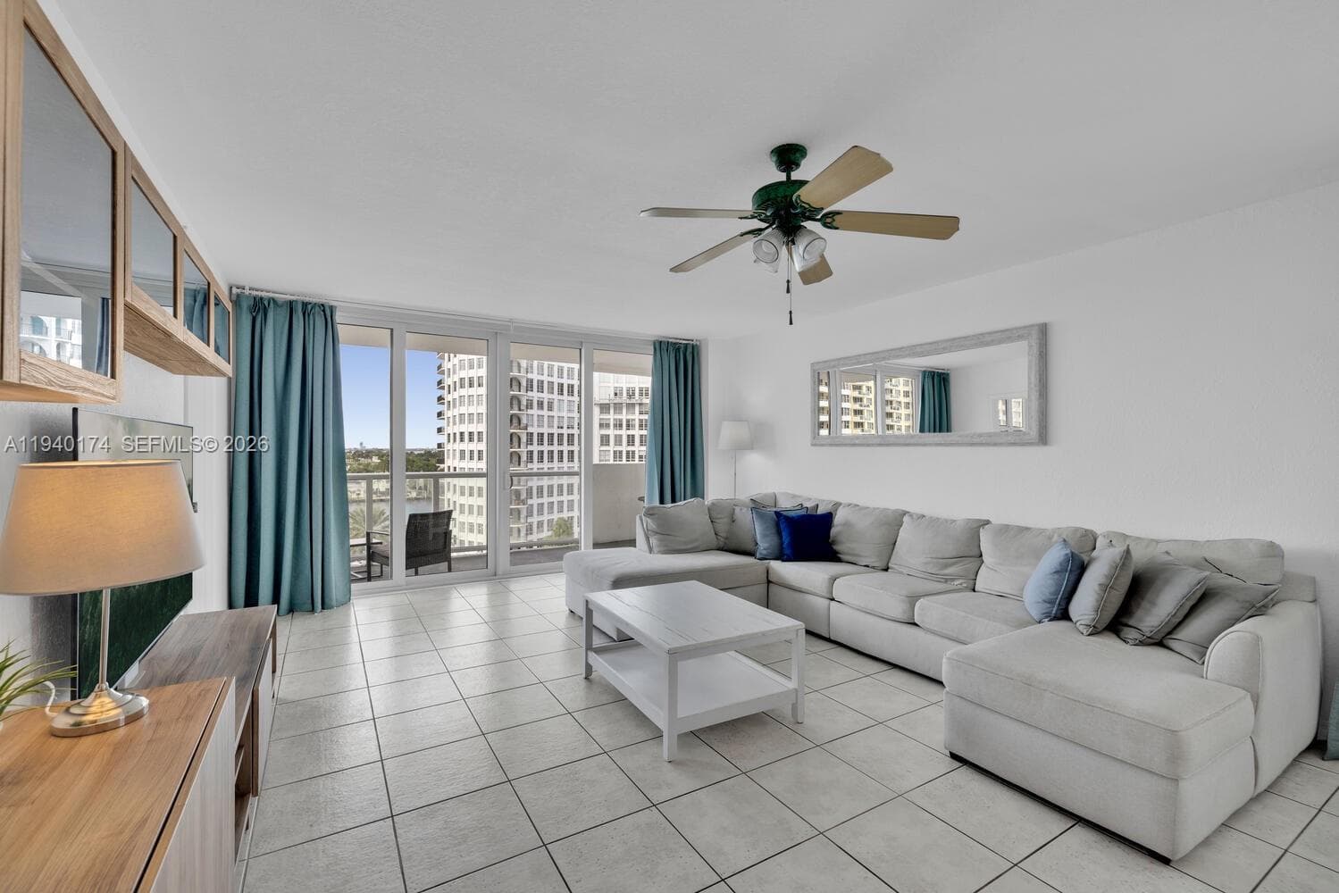 A11940174 — Miami Beach — 2