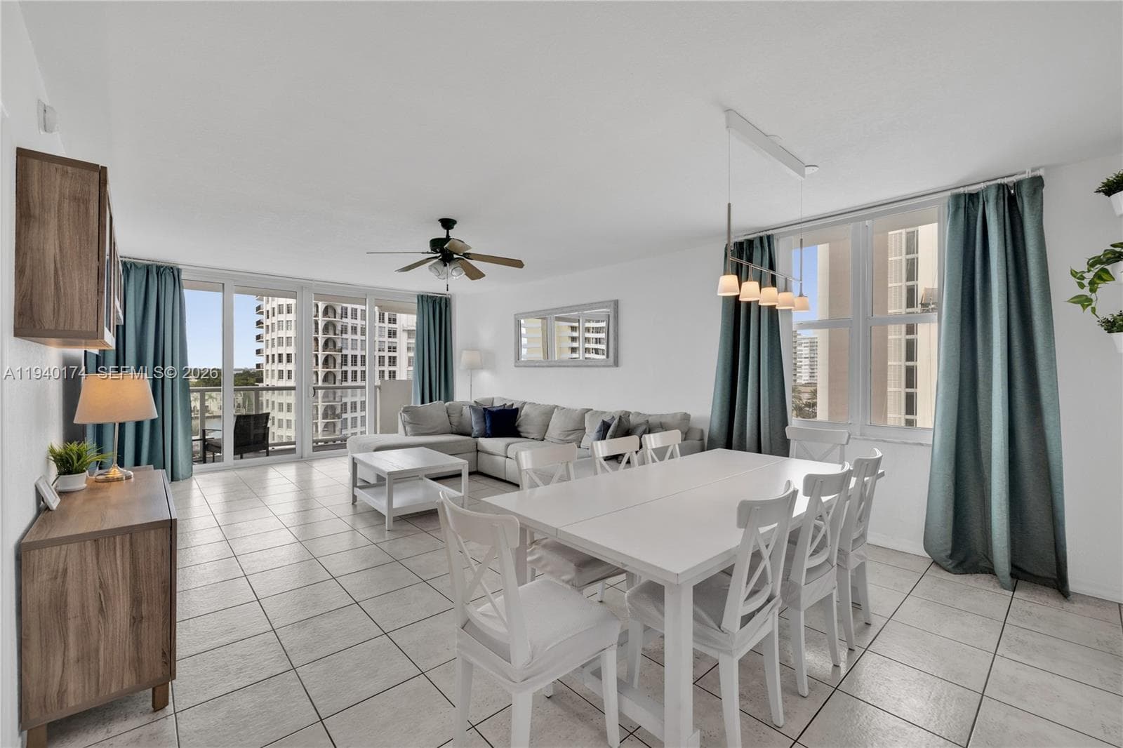 A11940174 — Miami Beach — 14