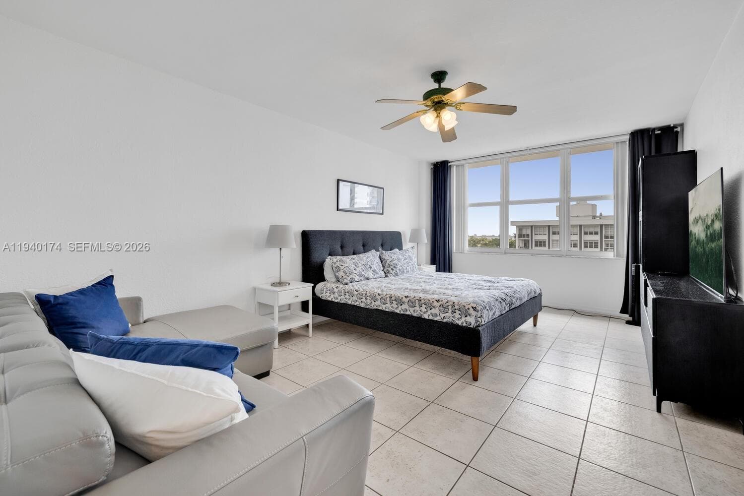 A11940174 — Miami Beach — 8