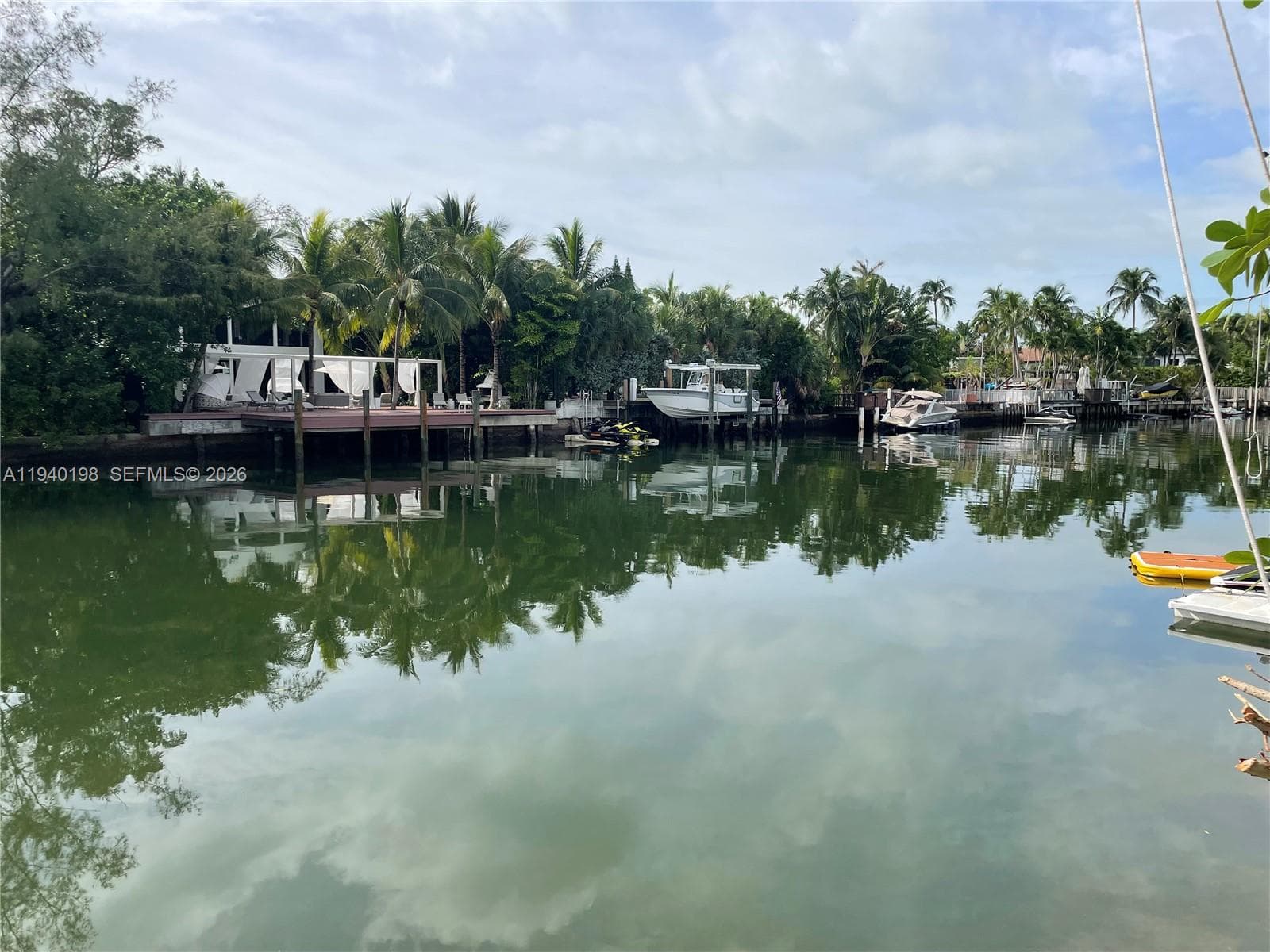 A11940198 — Miami Beach — 28