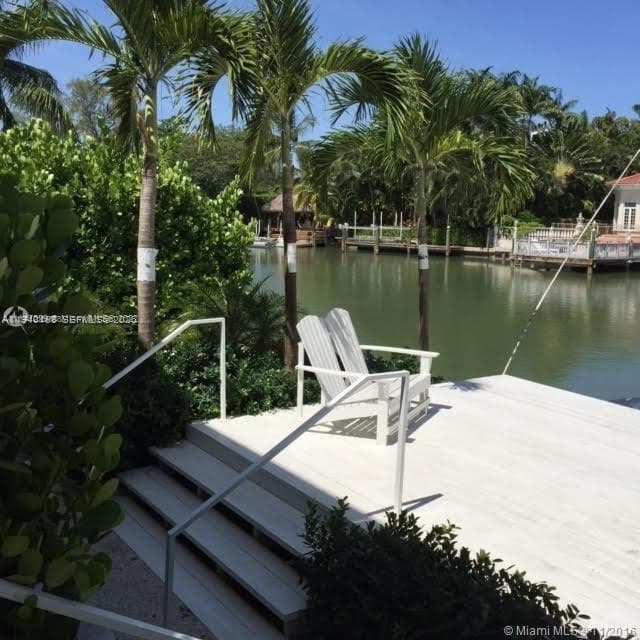 A11940198 — Miami Beach — 20