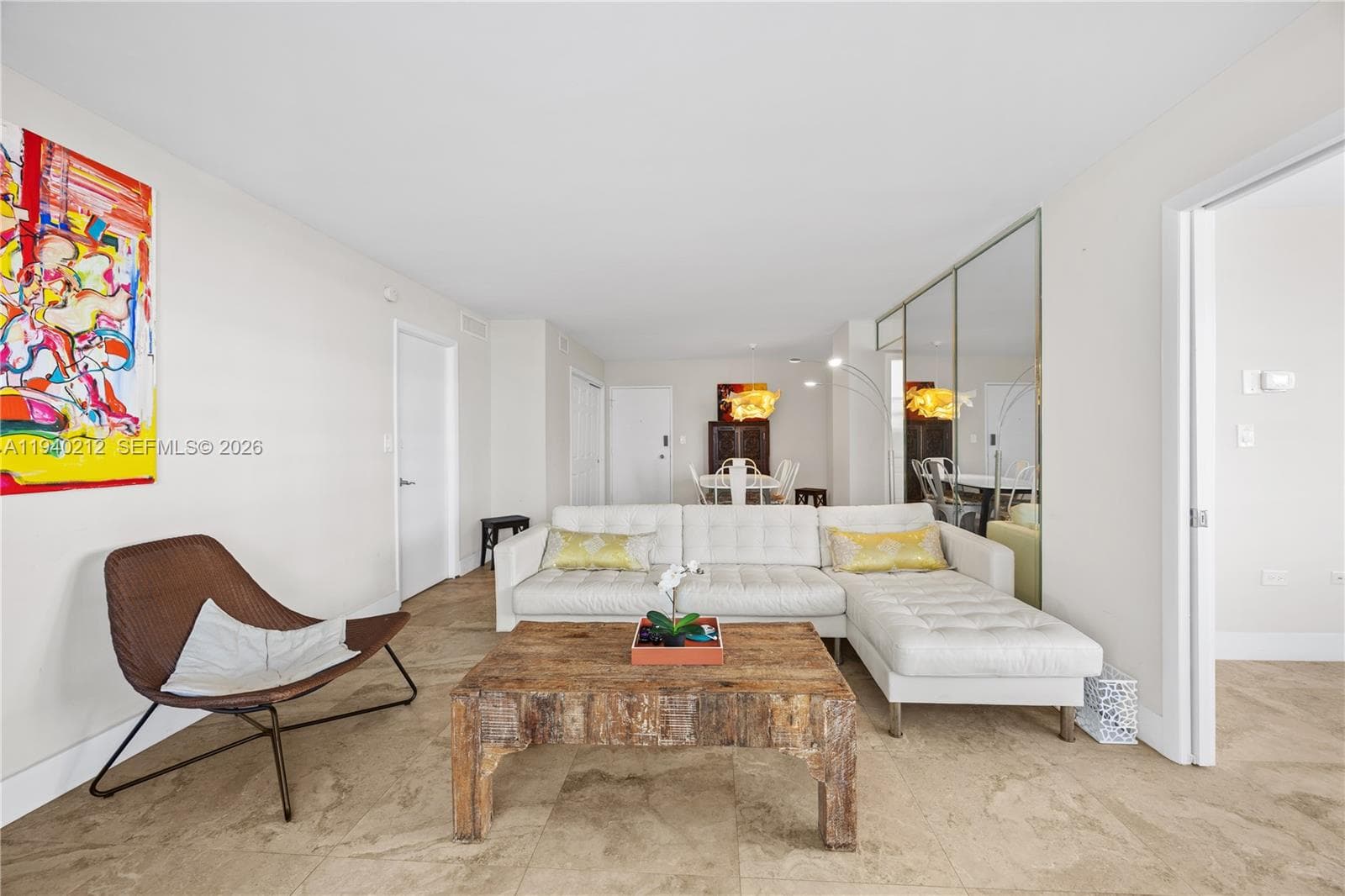 A11940212 — Miami Beach
