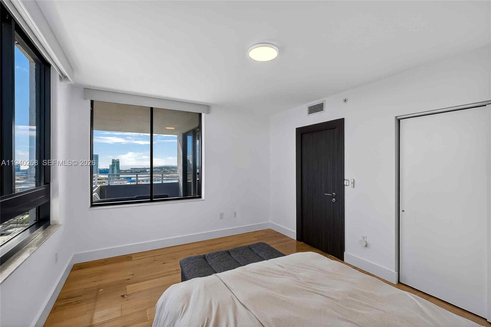 A11940268 — Miami Beach — 27