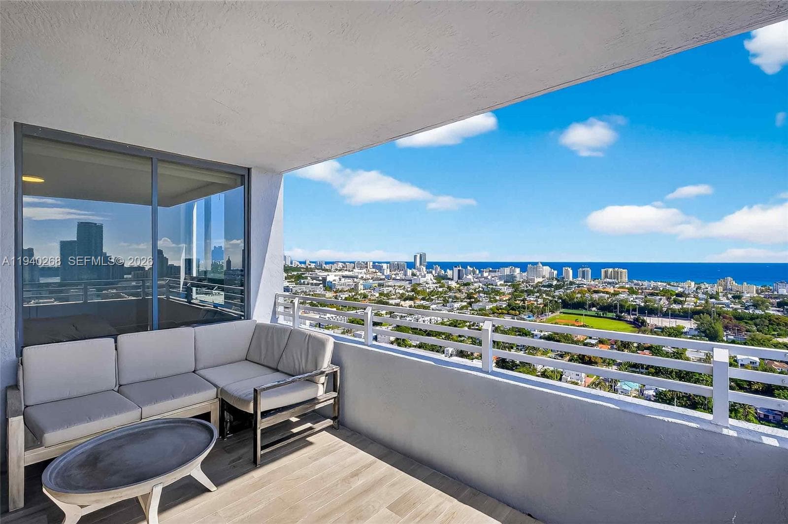 A11940268 — Miami Beach — 34