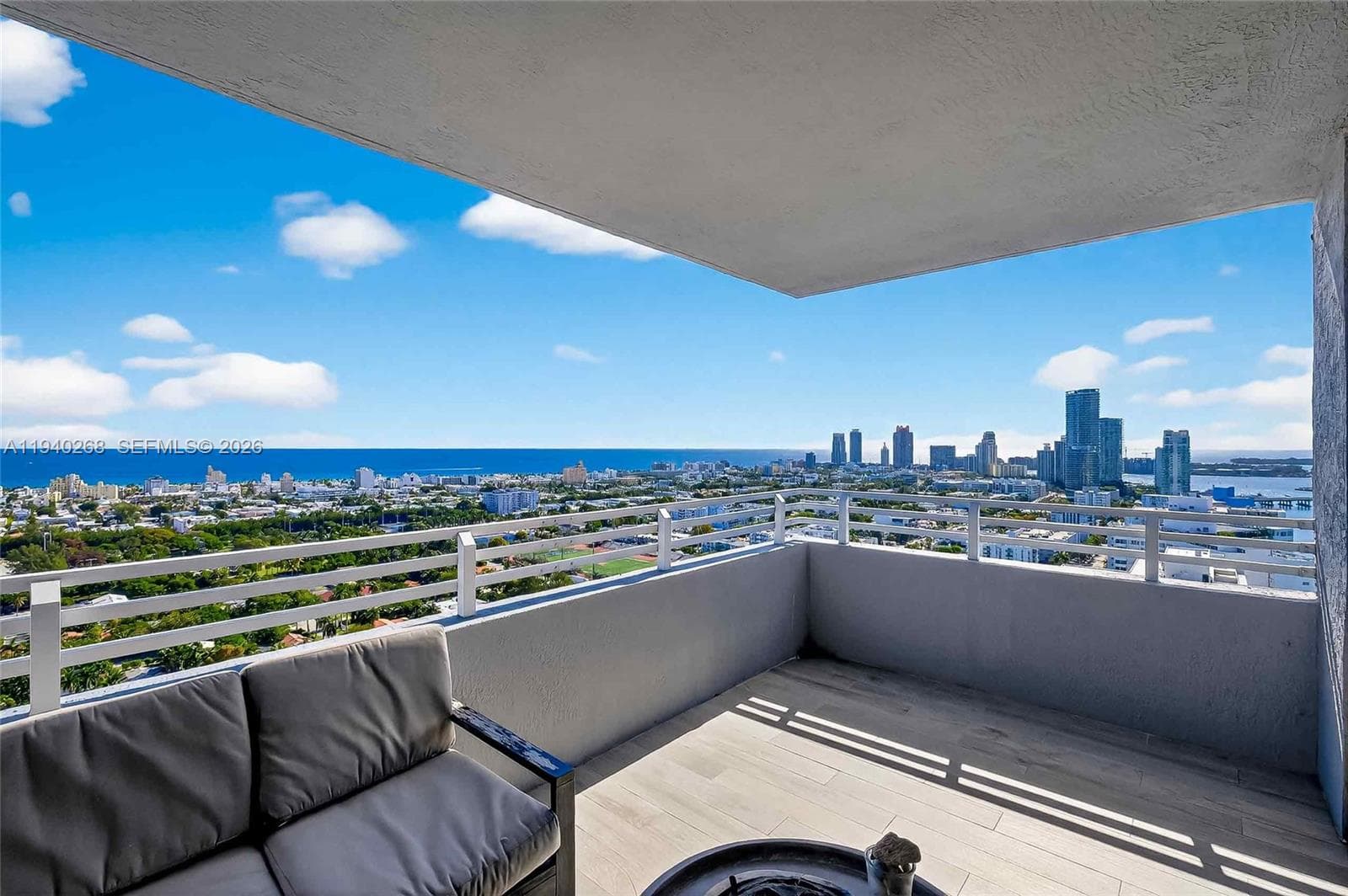 A11940268 — Miami Beach — 37